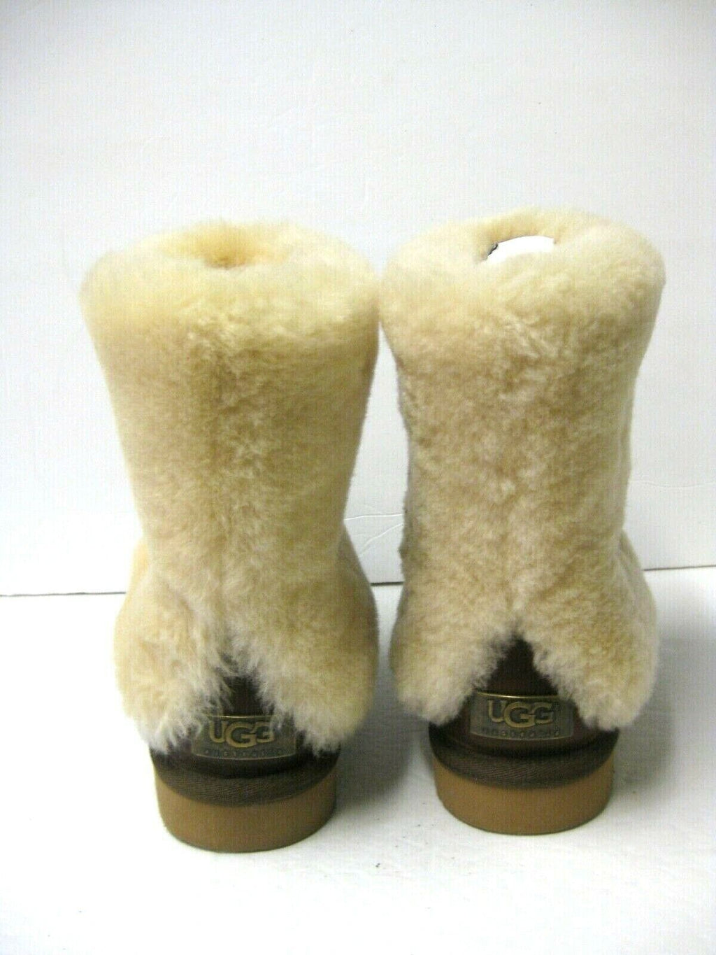 UGG 1008823-CHE size 6 Women's Patten Leather Chestnut boots Brand New - AllSportsWearUSA
