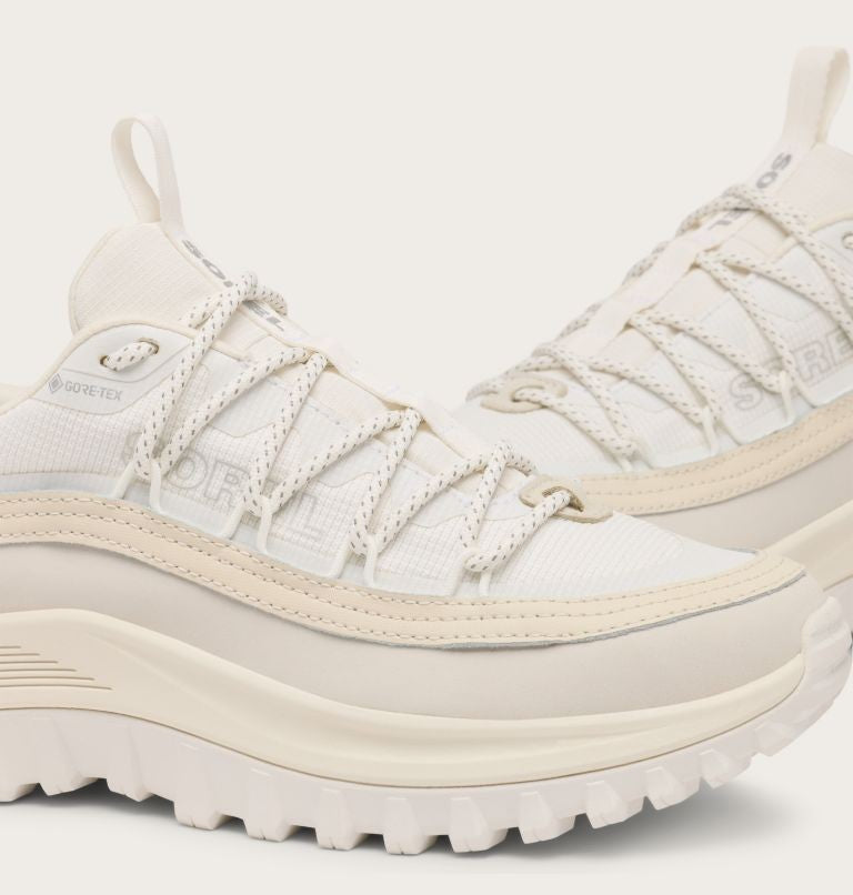 Sorel Women's CALLSIGN HORIZON™ Low GTX Sneaker 2142941-125 Sea Salt Chalk
