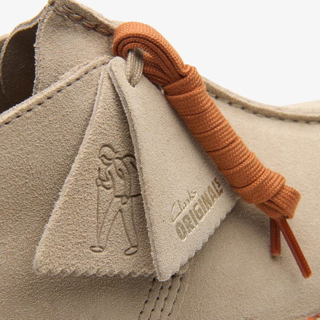 Clarks Mens Desert Trek Shoe 26178478 Sand Suede